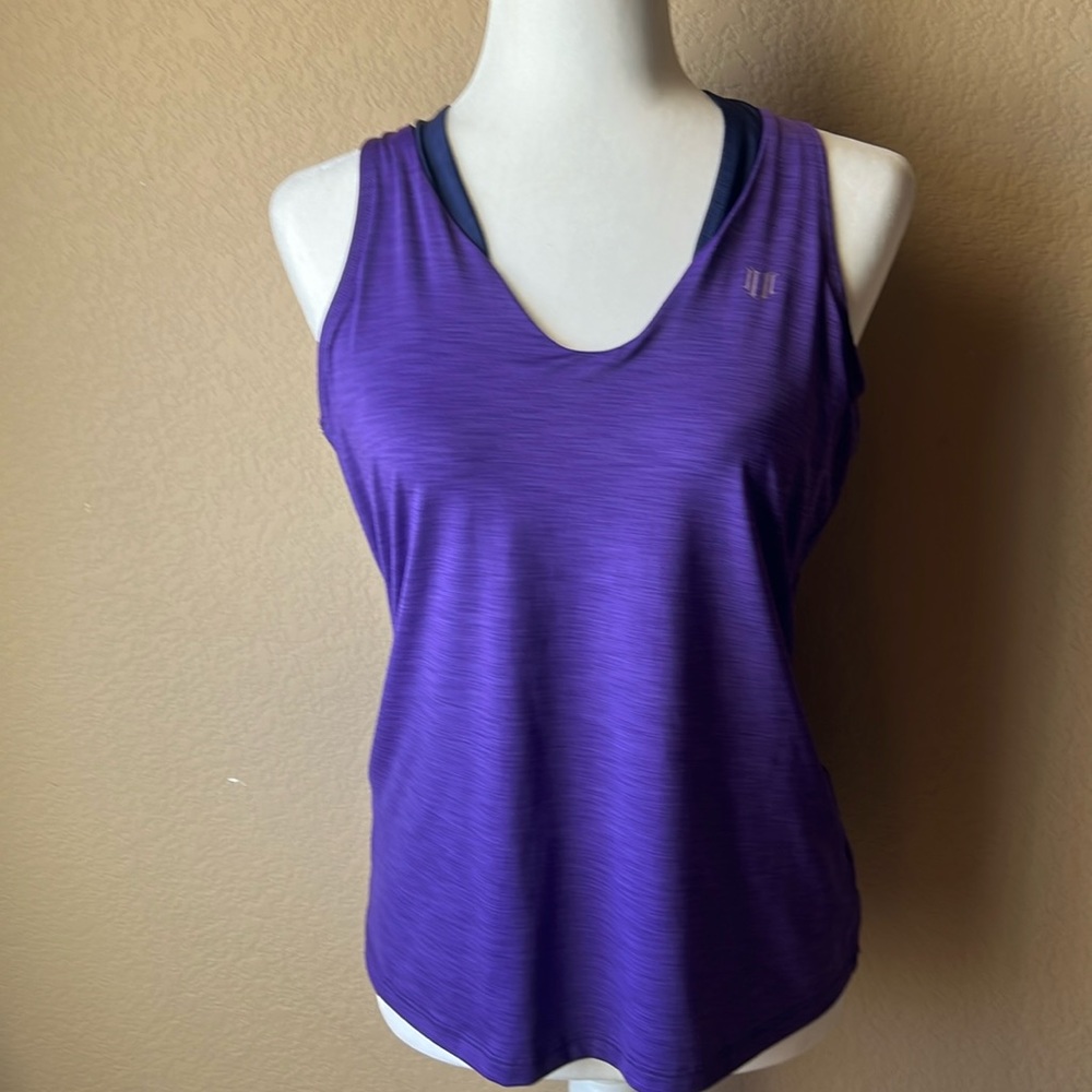 EleVen by Venus Williams tank top with built in bra, size medium